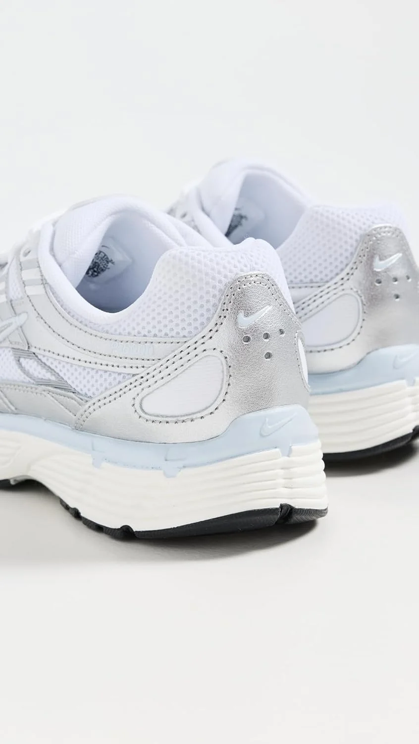 کفش دویدن زنانه نایک مدل Bv1021-009 کفش دویدن زنانه نایک مدل Bv1021-009