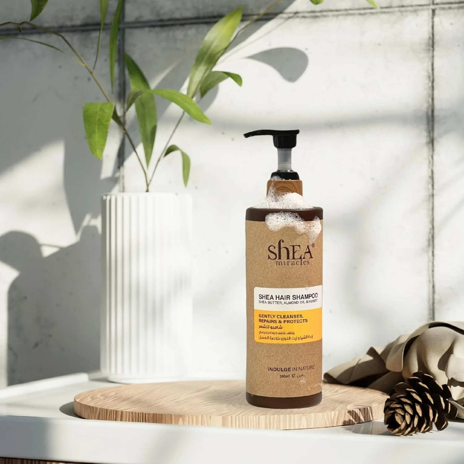 شامپو مو شی Miracles حاوی شی باتر، روغن بادام و عسل، ایده آل برای موخوره و شکستگی مو، 1000 میلی لیتر