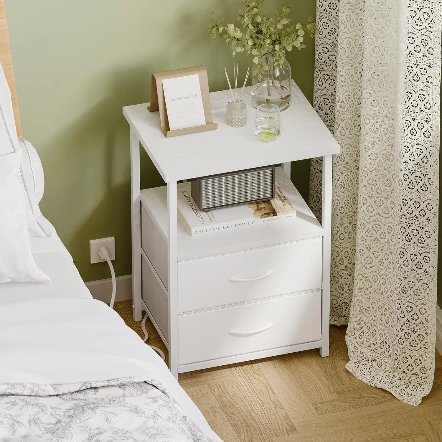 میز پاتختی Fixwal مدل White Night با ایستگاه شارژ، میز کنار تختی اتاق خواب با کشوهای پارچه ای، میز کنار تخت با روکش PU میز پاتختی Fixwal مدل White Night با ایستگاه شارژ، میز کنار تختی اتاق خواب با کشوهای پارچه ای، میز کنار تخت با روکش PU