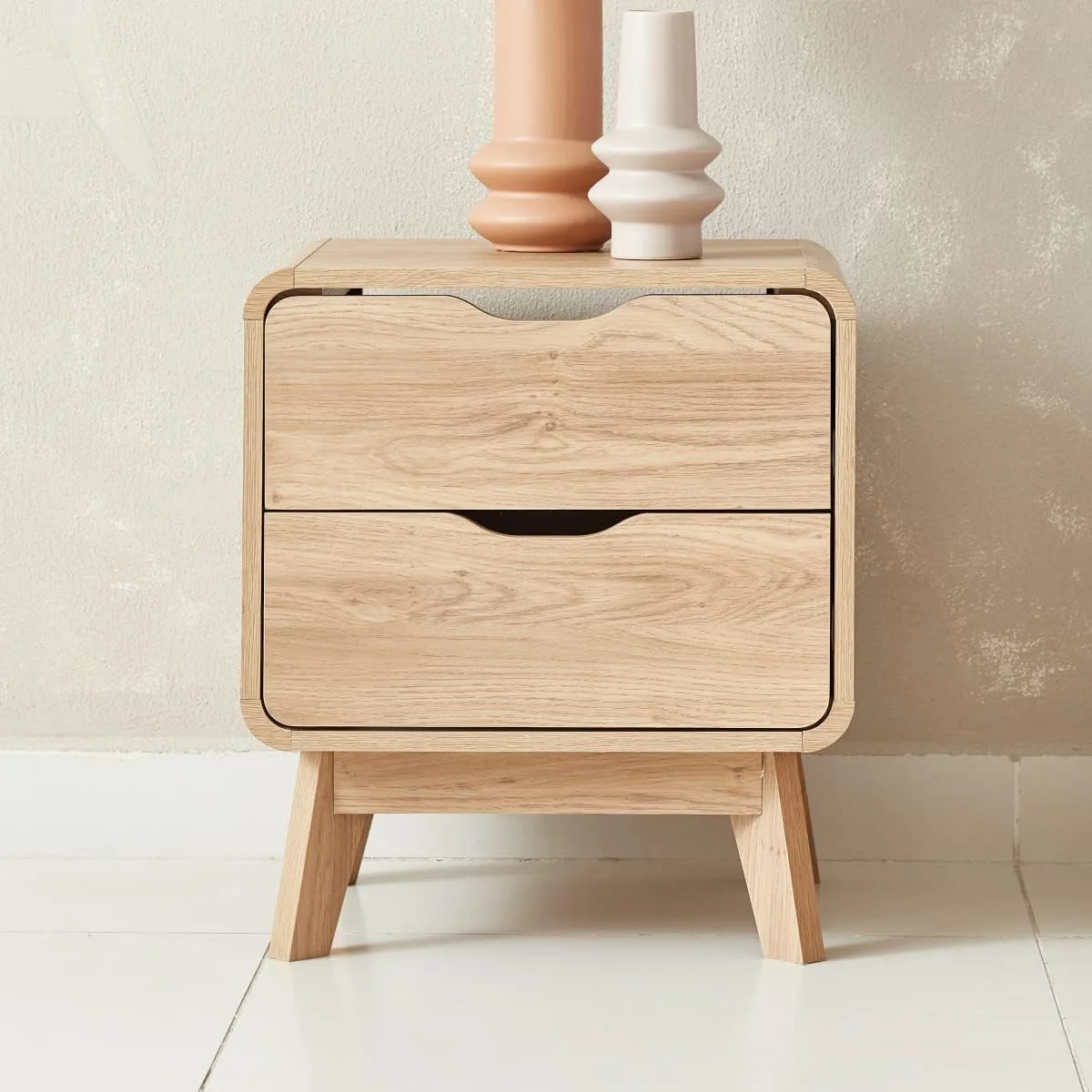 میز کنار تختی دو کشو هوم باکس مدل نوردیکا قهوه ای، 54.2 x 47.2 x 40 سانتی متر میز کنار تختی دو کشو هوم باکس مدل نوردیکا قهوه ای، 54.2 x 47.2 x 40 سانتی متر