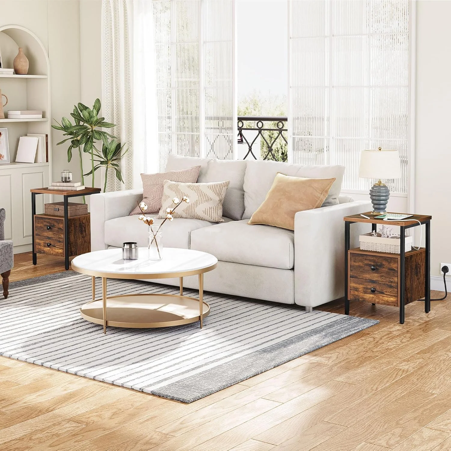 میز کنار تختی بلند هووبرو با کشو، میز پاتختی بلند با پورت شارژ، میز کنار مبلی صنعتی برای اتاق خواب، میز کنار مبل بلند برای اتاق نشیمن، قهوه ای روستیک و مشکی EBF43KBZ01G2 میز کنار تختی بلند هووبرو با کشو، میز پاتختی بلند با پورت شارژ، میز کنار مبلی صنعتی برای اتاق خواب، میز کنار مبل بلند برای اتاق نشیمن، قهوه ای روستیک و مشکی EBF43KBZ01G2