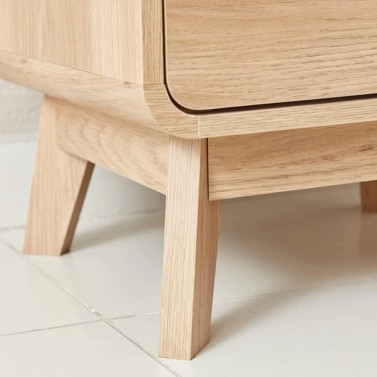 میز کنار تختی دو کشو هوم باکس مدل نوردیکا قهوه ای، 54.2 x 47.2 x 40 سانتی متر میز کنار تختی دو کشو هوم باکس مدل نوردیکا قهوه ای، 54.2 x 47.2 x 40 سانتی متر