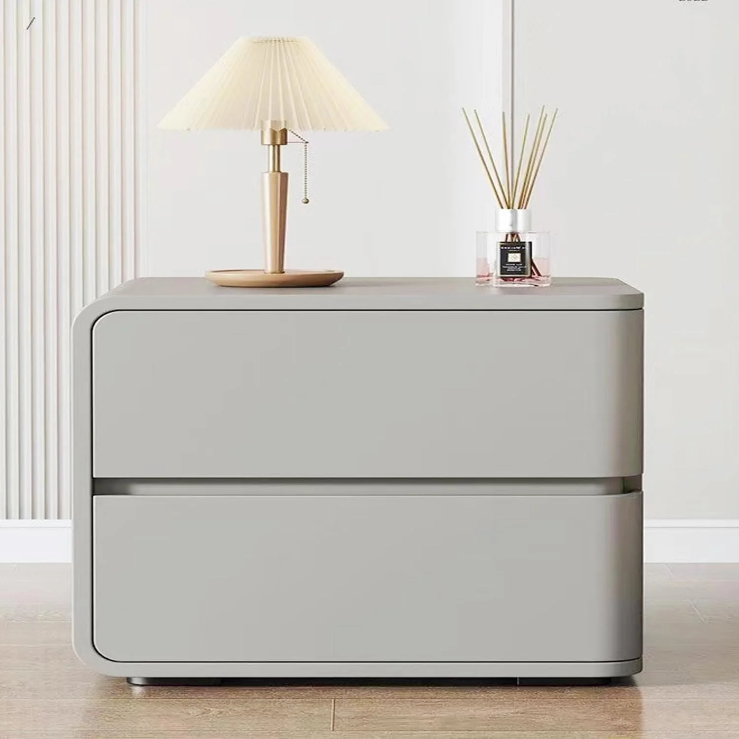 میز پاتختی چوبی Kutis، میز کنار تختی چوبی جامد، میز کنار تختی شیک اسکاندیناویایی با 2 کشو، میز عسلی مدرن، کشوهای چرمی، کابینت کنار تخت. (بدون نیاز به نصب) میز پاتختی چوبی Kutis، میز کنار تختی چوبی جامد، میز کنار تختی شیک اسکاندیناویایی با 2 کشو، میز عسلی مدرن، کشوهای چرمی، کابینت کنار تخت. (بدون نیاز به نصب)