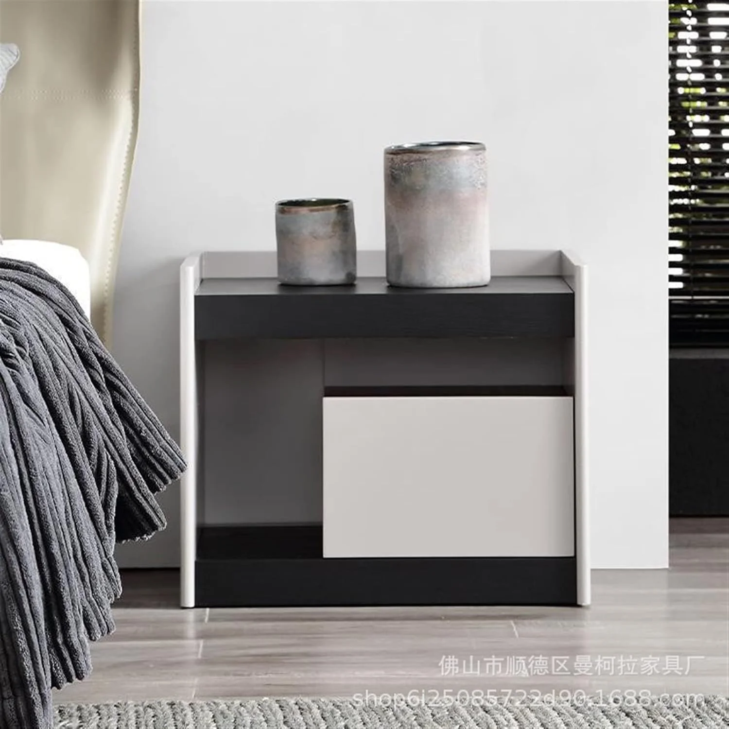 میز کنار تختی WMGSDWB، طراحی میز کنار تخت خواب مینیمالیستی، میز کنار تختی اتاق خواب، کابینت کوچک کنار تخت میز کنار تختی WMGSDWB، طراحی میز کنار تخت خواب مینیمالیستی، میز کنار تختی اتاق خواب، کابینت کوچک کنار تخت