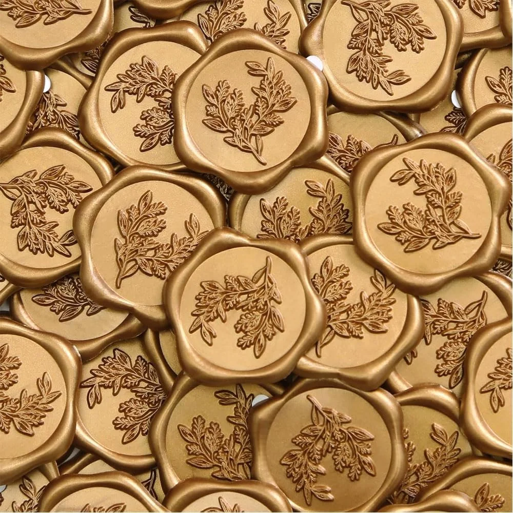 برچسب های مهر و موم موم، 50 عدد برچسب مهر پاکت، پاکت عروسی، برچسب های طلایی روشن خود چسب برای دعوت نامه، کریسمس، بسته بندی هدیه، مهمانی