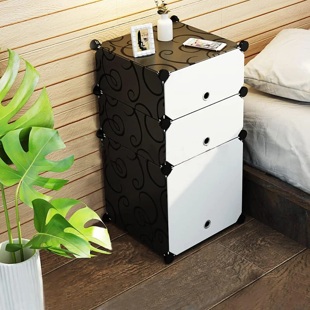 میز پاتختی مکعبی پلاستیکی Sulfar، میز کنار تختی، 3 محفظه، کابینت نگهداری قابل حمل DIY، سازمان دهنده با درب برای اتاق خواب، دفتر کار، اتاق نشیمن