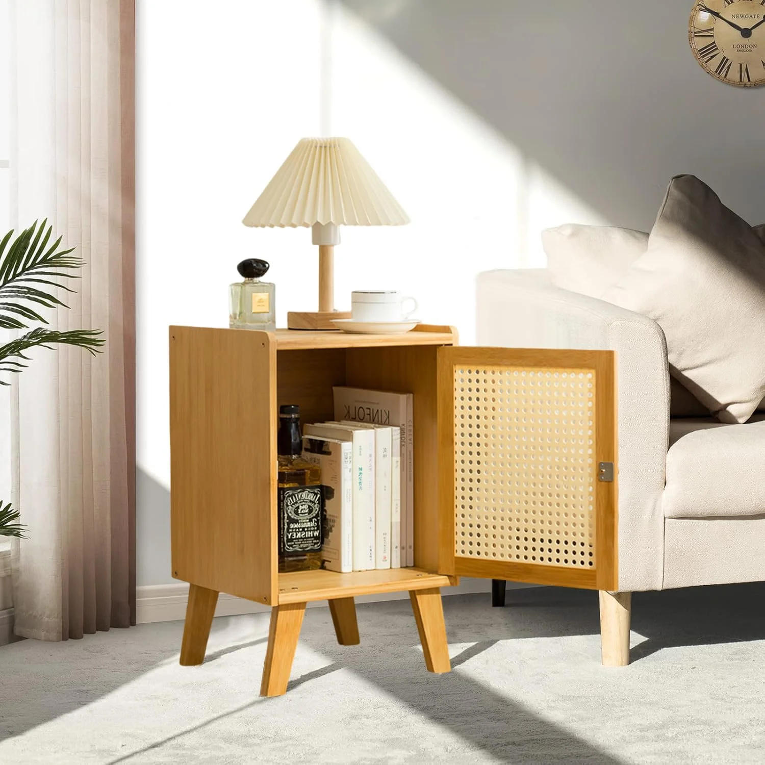 میز پاتختی راتان SPNOR، میز کنار تختی بوهو با قفسه باز، میز کنار مبل با پایه های چوبی محکم برای اتاق خواب، خوابگاه و فضاهای کوچک اتاق نشیمن