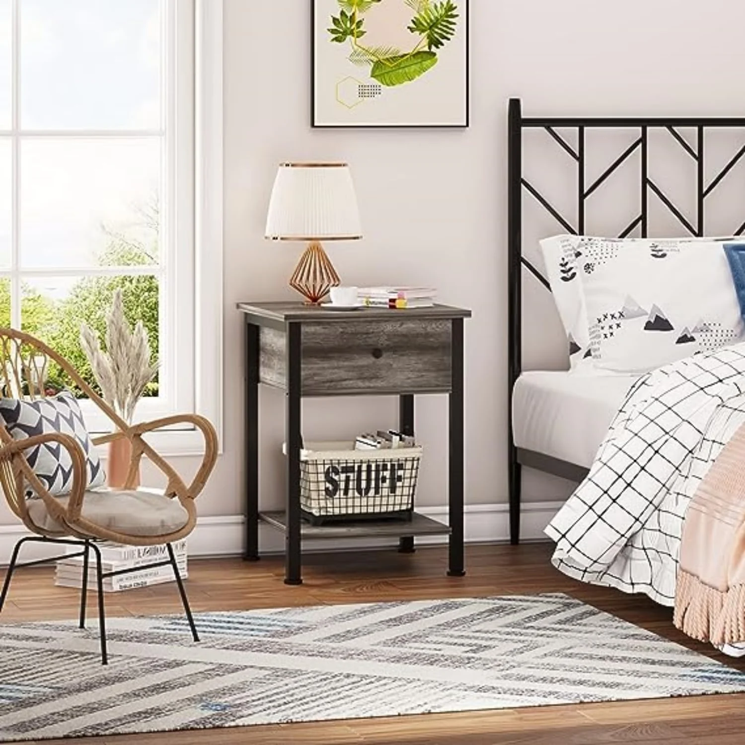 میز پاتختی SKY-TOUCH با ابعاد 40 * 40 سانتی متر، کابینت کنار تختی با کشو، میز کنار تختی چوبی، میز مدرن، میز عسلی برای اتاق خواب و اتاق نشیمن، قاب فولادی محکم، مونتاژ آسان میز پاتختی SKY-TOUCH با ابعاد 40 * 40 سانتی متر، کابینت کنار تختی با کشو، میز کنار تختی چوبی، میز مدرن، میز عسلی برای اتاق خواب و اتاق نشیمن، قاب فولادی محکم، مونتاژ آسان