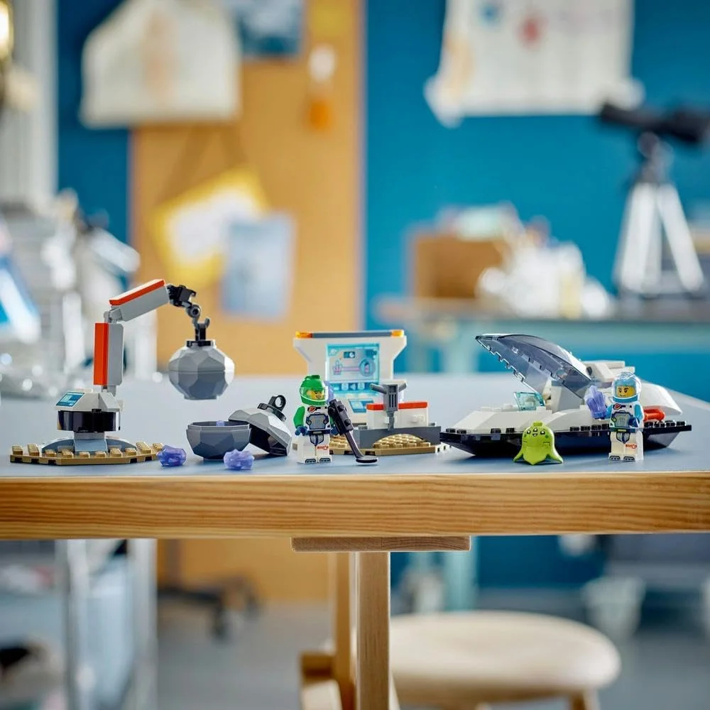 لگو سیتی، سفینه فضایی و مجموعه اکتشاف سیارک، اسباب بازی ایستگاه فضایی برای پسران و دختران 4 سال به بالا، به همراه یک فیگور بیگانه و 2 مینی فیگور فضانورد برای بازی خیالی، هدیه رمضان برای کودکان 60429 لگو سیتی، سفینه فضایی و مجموعه اکتشاف سیارک، اسباب بازی ایستگاه فضایی برای پسران و دختران 4 سال به بالا، به همراه یک فیگور بیگانه و 2 مینی فیگور فضانورد برای بازی خیالی، هدیه رمضان برای کودکان 60429