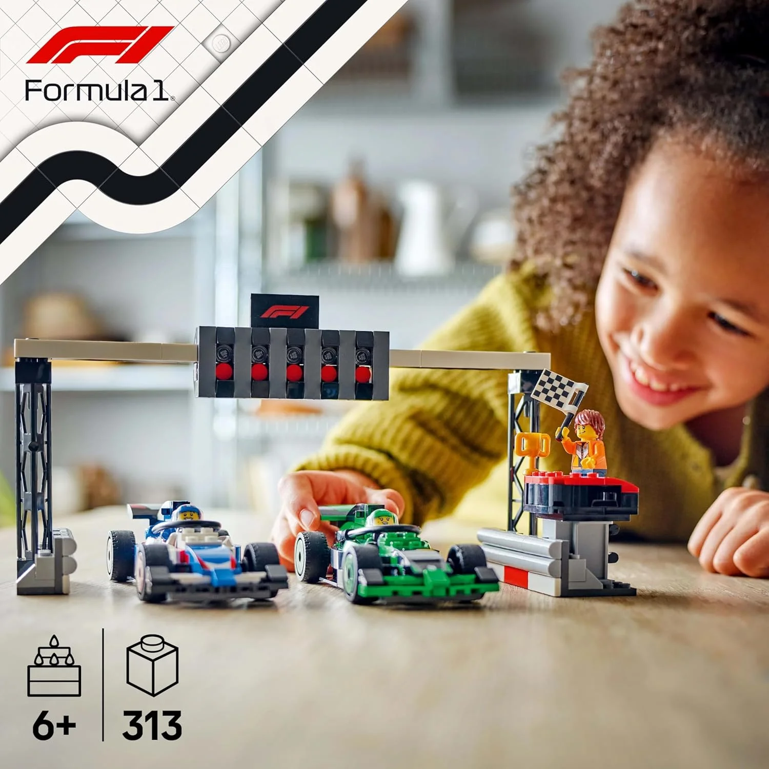 لگو سیتی F1 Grid با ماشین های مسابقه VCARB و Sauber - اسباب بازی های ماشین فرمول 1 ساختنی، 2 مینی فیگور راننده، مارشال و خط چراغ های شروع - ایده هدیه سرگرم کننده برای پسران و دختران 6+ ساله - 60474