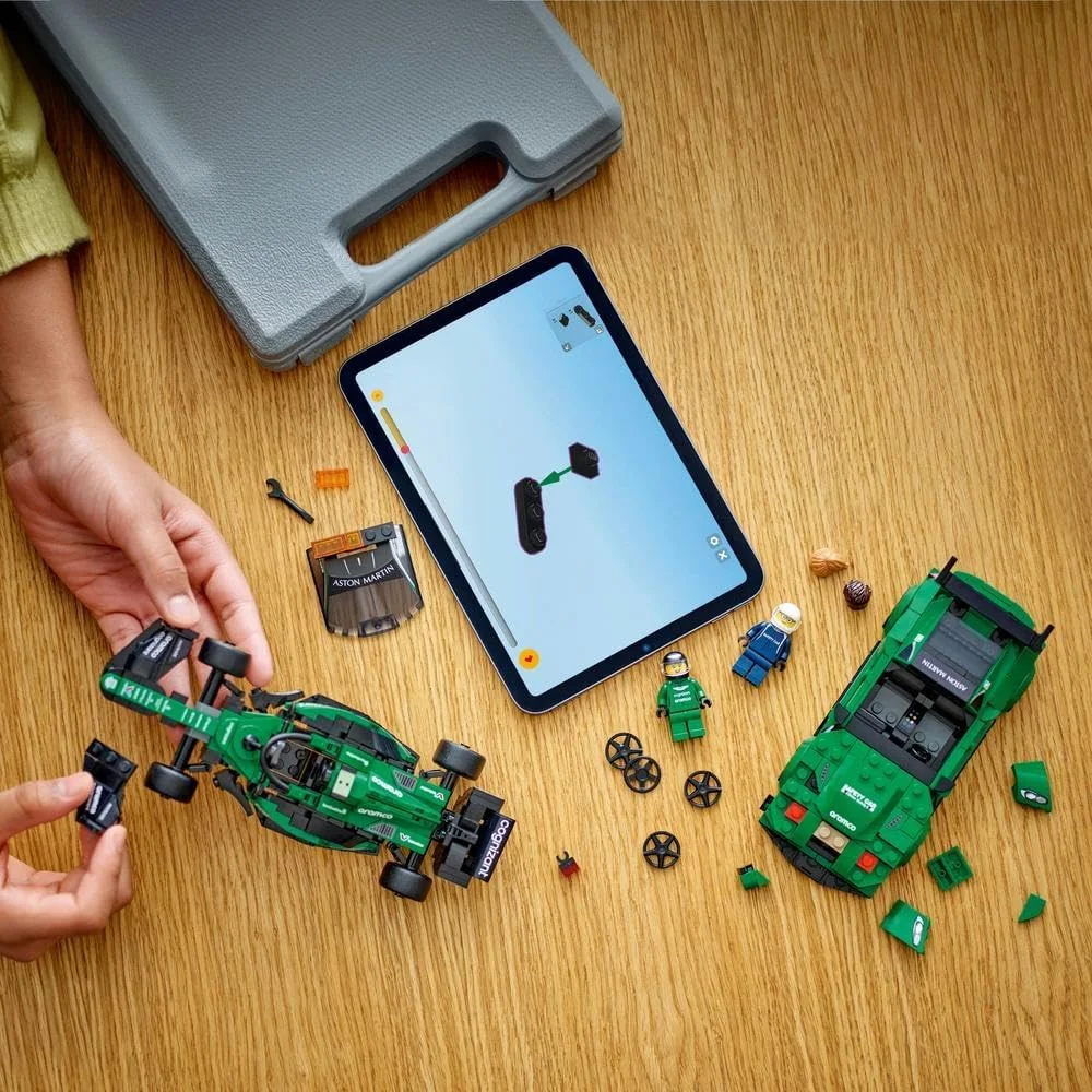 لگو قهرمانان سرعت ماشین ایمنی استون مارتین و اسباب بازی AMR23، مجموعه بازی 2 مدل خودرو، مجموعه ساختمانی برای کودکان، با 2 مینی فیگور، هدیه ای برای پسران و دختران 9 سال به بالا 76925