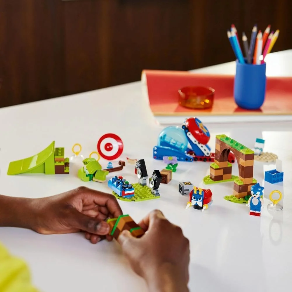 لگو 76990 سونیک خارپشت، مجموعه چالش کره سرعت سونیک، اسباب بازی ساختنی به همراه 3 شخصیت شامل یک فیگور موتوباگ بد نیک، اسباب بازی برای کودکان، پسران و دختران 6 سال به بالا لگو 76990 سونیک خارپشت، مجموعه چالش کره سرعت سونیک، اسباب بازی ساختنی به همراه 3 شخصیت شامل یک فیگور موتوباگ بد نیک، اسباب بازی برای کودکان، پسران و دختران 6 سال به بالا