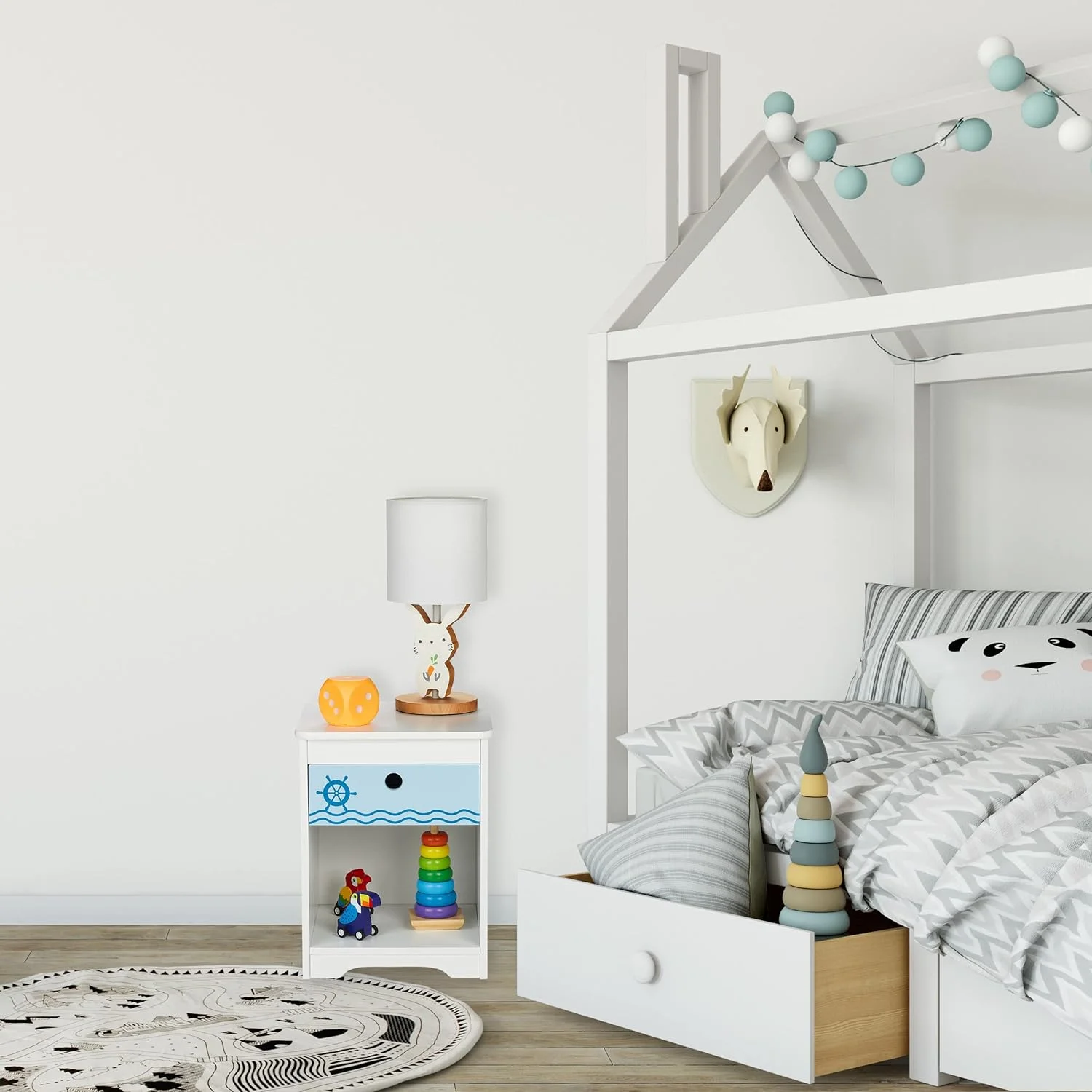 میز کنار تختی کودک Relaxdays، طرح ملوان بامزه، دارای کشو و محفظه نگهداری، ارتفاع*عرض*عمق: 41 x 32 x 31 سانتی متر، سفید/آبی، 100% فیبر میز کنار تختی کودک Relaxdays، طرح ملوان بامزه، دارای کشو و محفظه نگهداری، ارتفاع*عرض*عمق: 41 x 32 x 31 سانتی متر، سفید/آبی، 100% فیبر