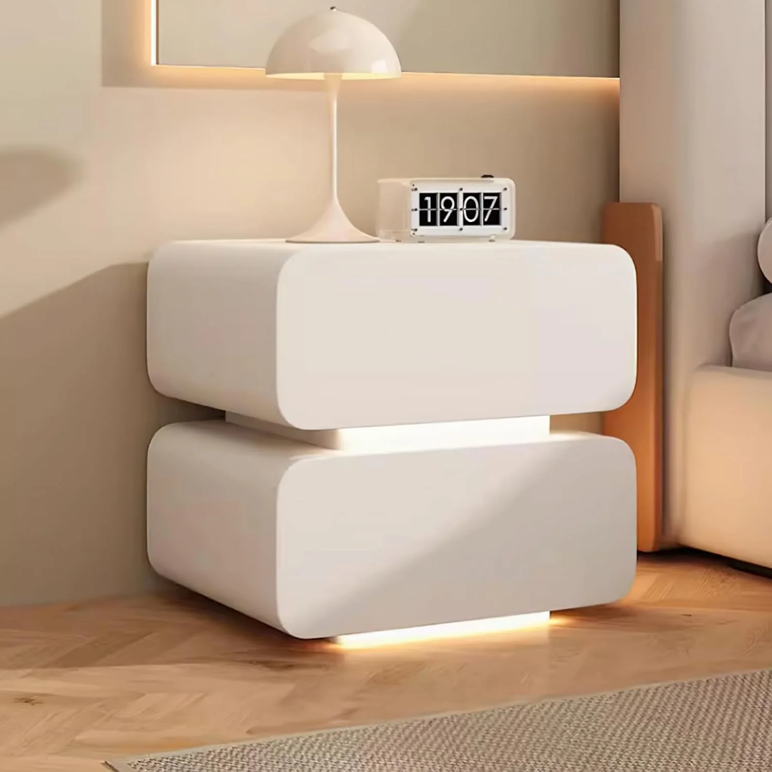 میز کنار تختی چوبی ESYAMIPET با 2 کشو و چراغ های LED، رنگ کرم، طراحی مدرن مینیمالیستی میز کنار تختی چوبی ESYAMIPET با 2 کشو و چراغ های LED، رنگ کرم، طراحی مدرن مینیمالیستی