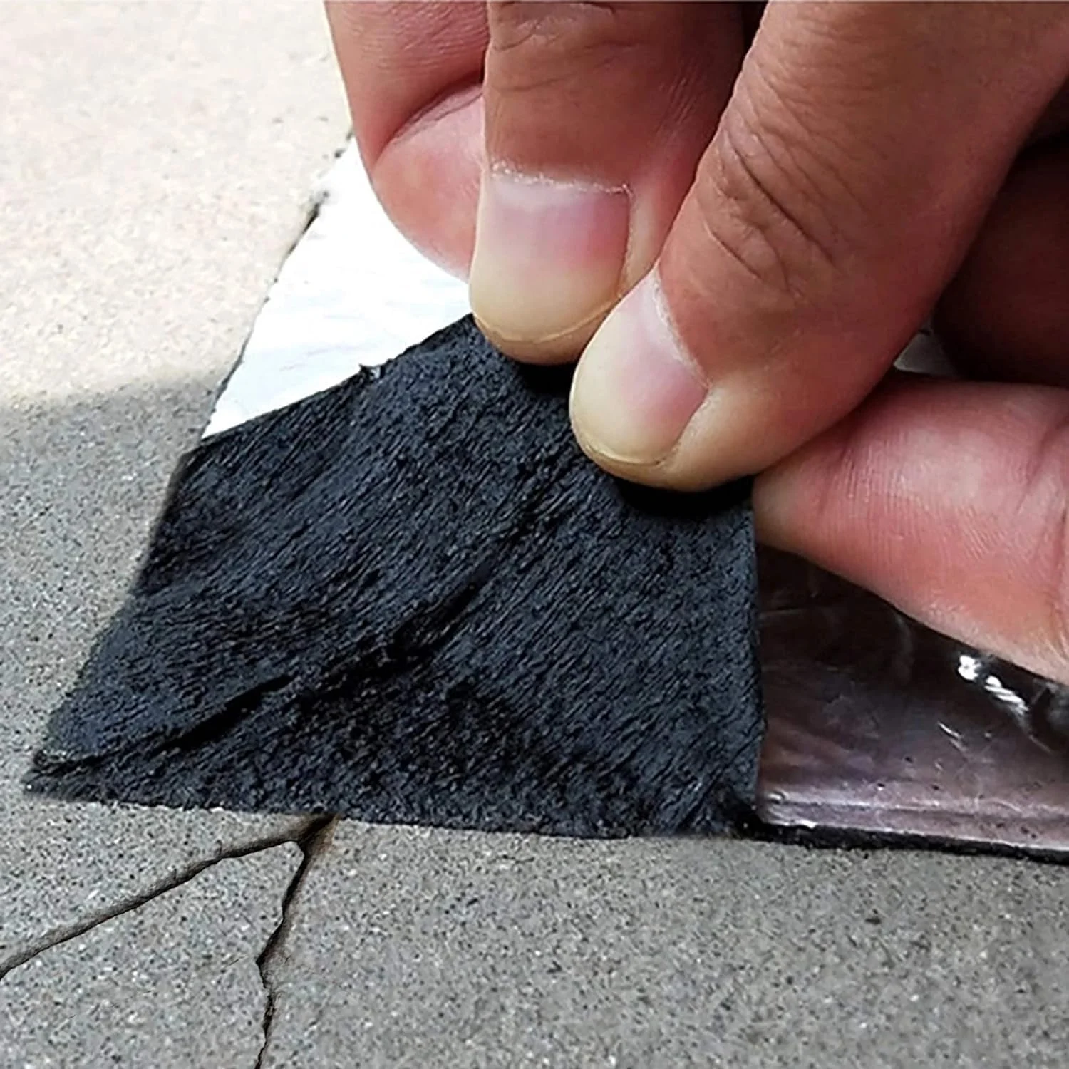 نوار بوتیل ضد آب روبیک، عرض 50 میلی متر در طول 10 متر، نوار مهر و موم فویل آلومینیومی خود چسب مقاوم در برابر حرارت برای ساخت و سازهای جدید یا تعمیرات نشتی