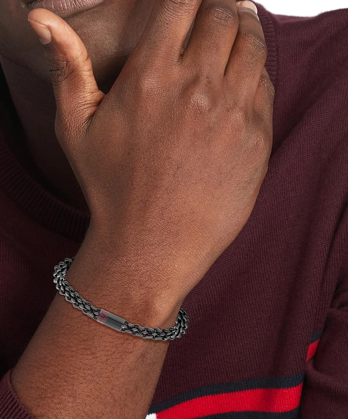 دستبند زنجیری مردانه تامی هیلفیگر با روکش یون مشکی | یک اکسسوری همیشگی | دارای جزئیات زنجیر در هم تنیده | استایل روزمره خود را ارتقا دهید | (مدل: 2790523)، بزرگ، استیل ضد زنگ، بدون سنگ قیمتی دستبند زنجیری مردانه تامی هیلفیگر با روکش یون مشکی | یک اکسسوری همیشگی | دارای جزئیات زنجیر در هم تنیده | استایل روزمره خود را ارتقا دهید | (مدل: 2790523)، بزرگ، استیل ضد زنگ، بدون سنگ قیمتی