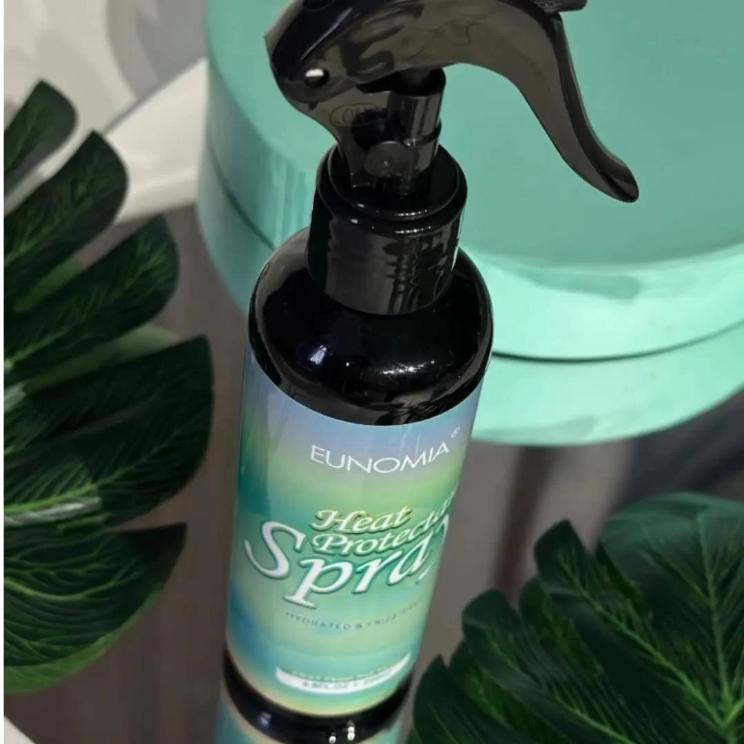 اسپری محافظ حرارت مو نیکیتا ویوی 200 میلی لیتر، اسپری محافظ حرارتی آبرسان و ضد وز برای صاف کردن مو و افزودن درخشش، ترمیم موهای آسیب دیده با روغن کرچک، آبرسانی و باز کردن گره مو