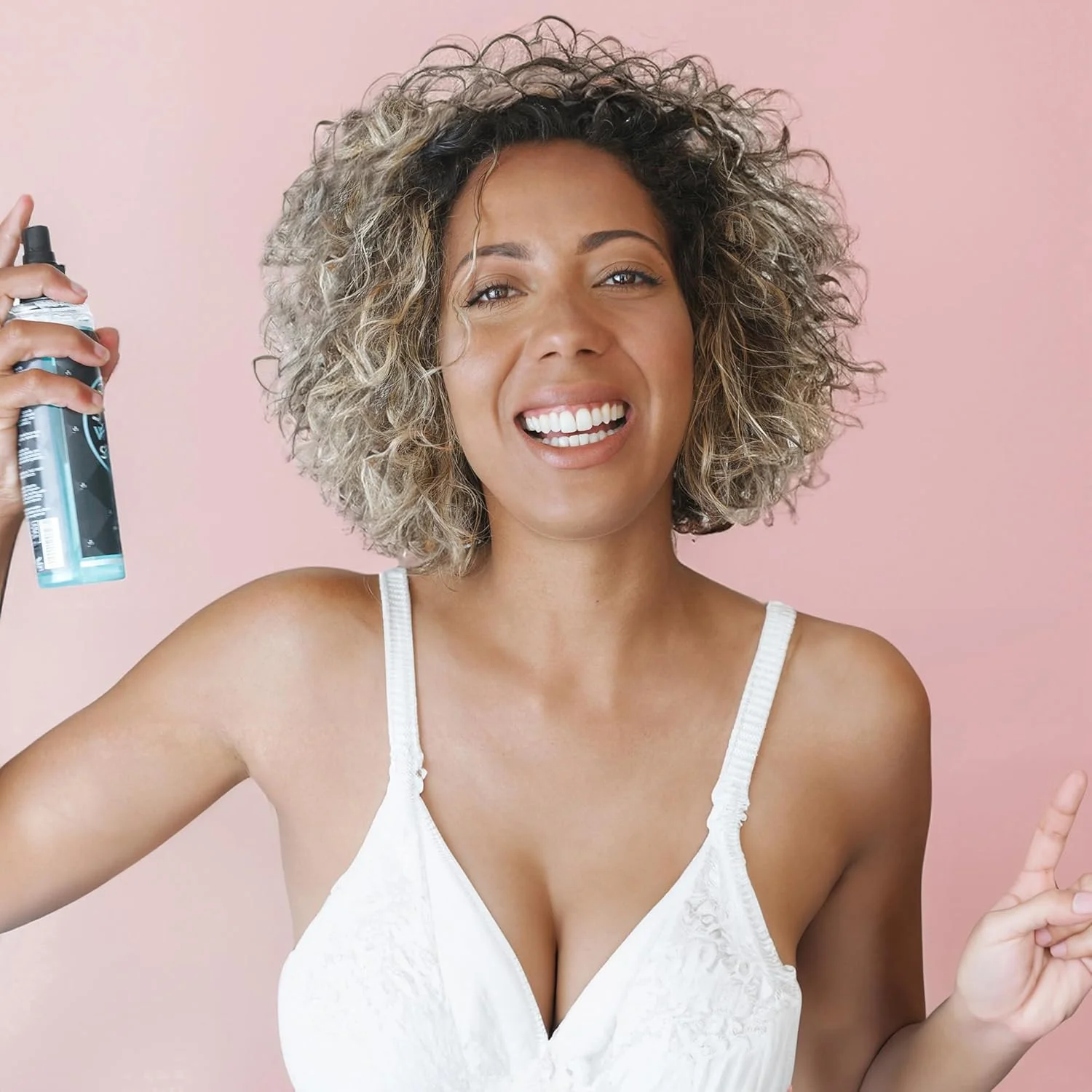 اسپری نمک دریایی یانگ هیر زنانه و مردانه - اسپری بافت دهنده برای ایجاد موج های ساحلی بی دردسر، حجم دهنده و دارای رایحه دلپذیر، 250 میلی لیتر