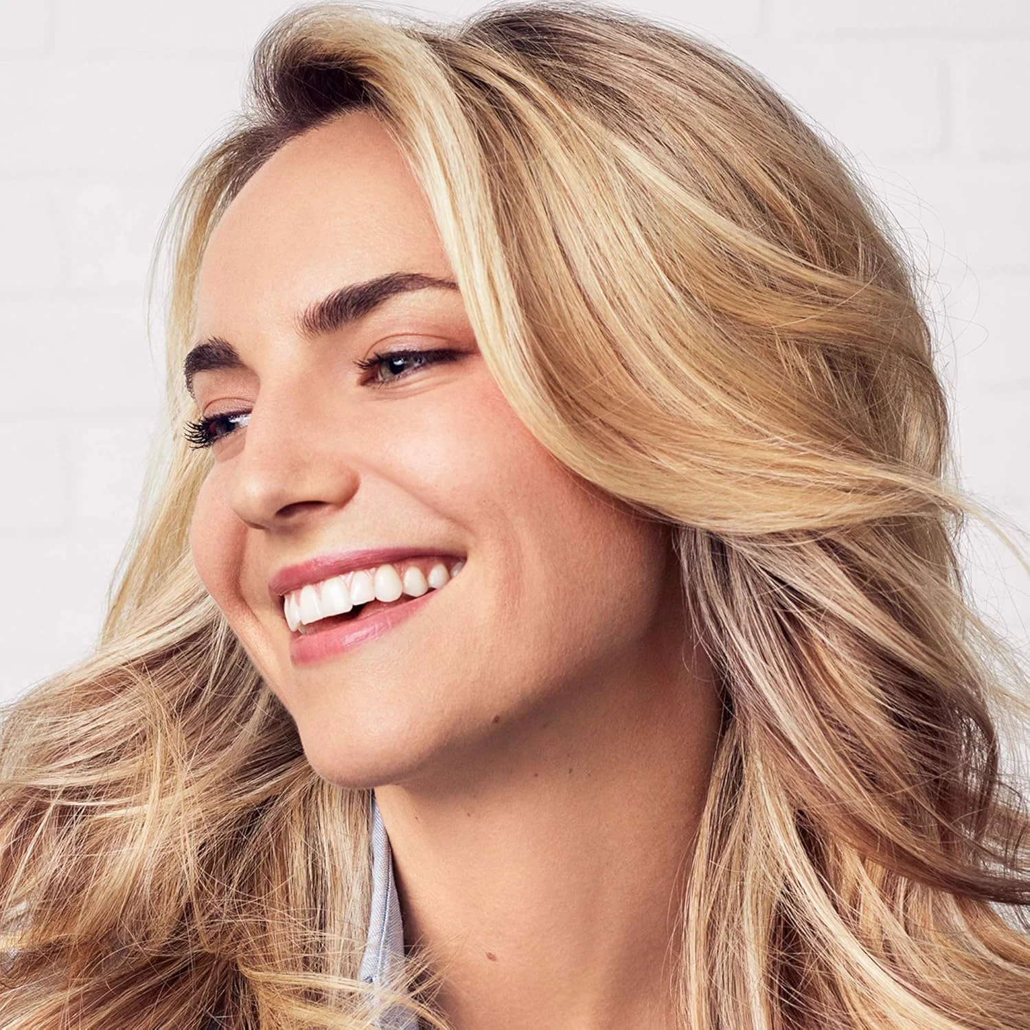 اسپری حجم دهنده ریشه مو لیوینگ پروف مدل Full Root Lift (۱۵۵ میلی لیتر)