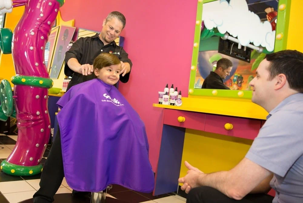 موس موی طبیعی صبح بخیر Snip-its، 295 میلی لیتر | محصولات حالت دهنده موی سبک برای کودکان - جایگزین ژل موی کودکان با رایحه گرمسیری برای موهای نامرتب یا مجعد - ساخت آمریکا | کیفیت سالن. مناسب برای کودکان.