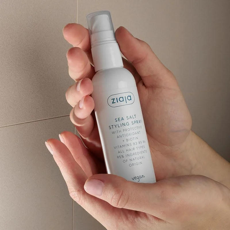 اسپری حالت دهنده مو با نمک دریایی ضیاجا با اثر موجی موهای حالت دار