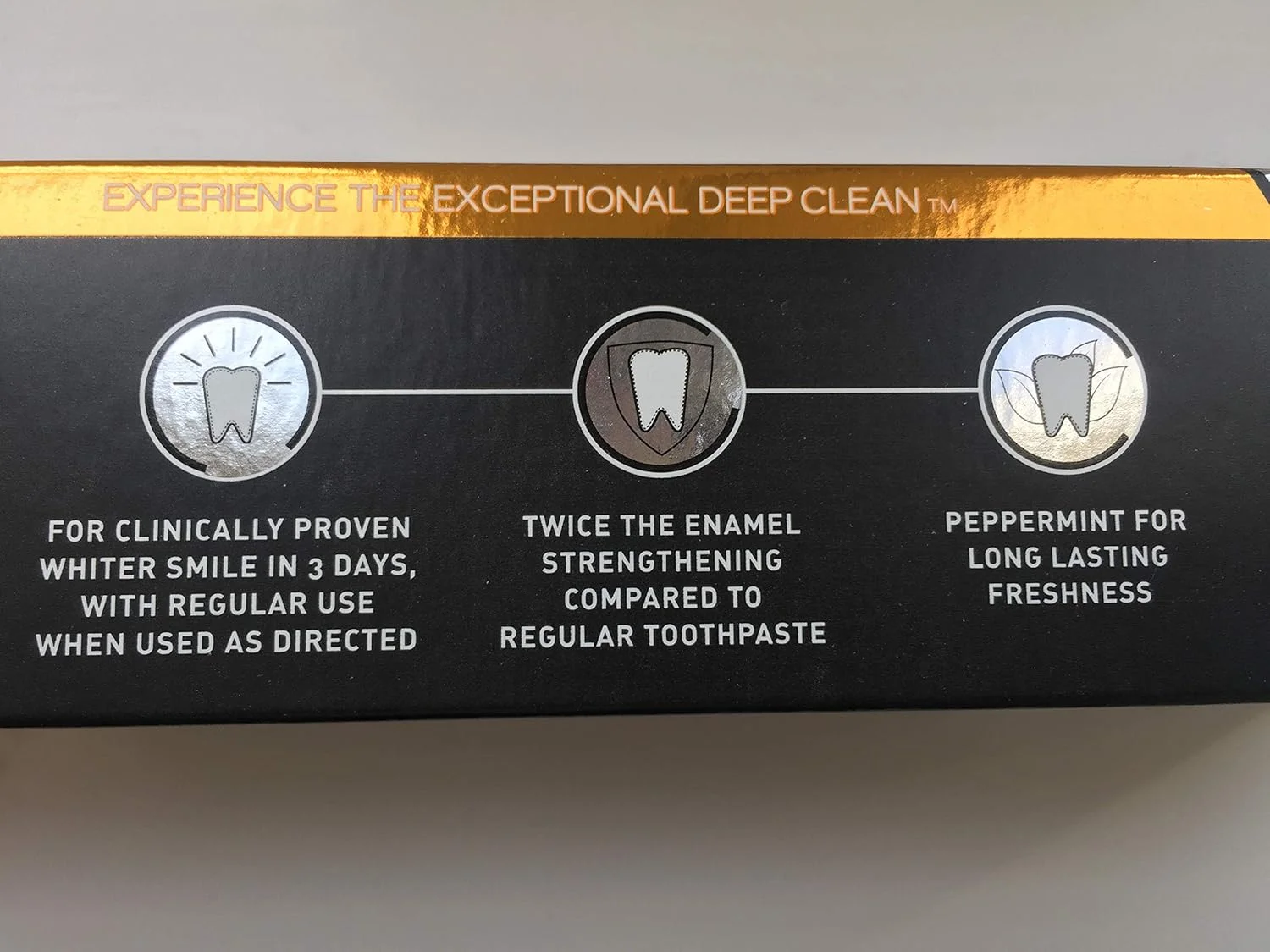 خمیر دندان سفید کننده زغالی نعنایی آرم اند همر 75 میلی لیتر - بسته 3 عددی