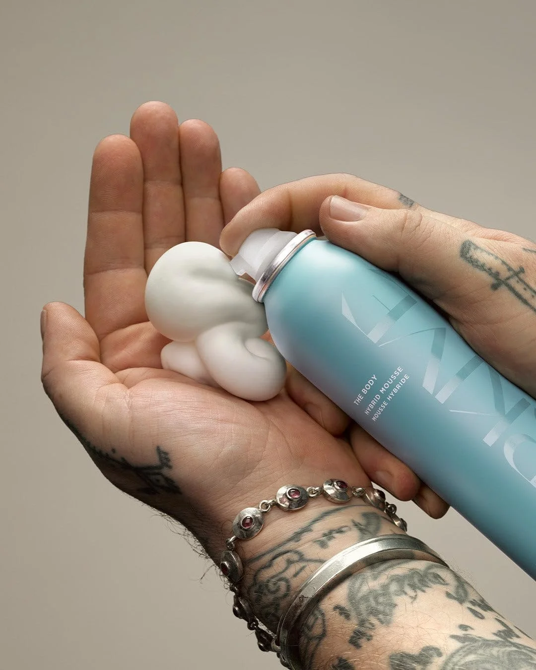 موس مو آرکایو The Body Hybrid حجم 200 میلی لیتر - موس مو برای موهای فر - موس حجم دهنده - موس مو برای حجم دادن به موهای نازک - محصولات موس مو برای حالت دهی و ضخیم کردن مو