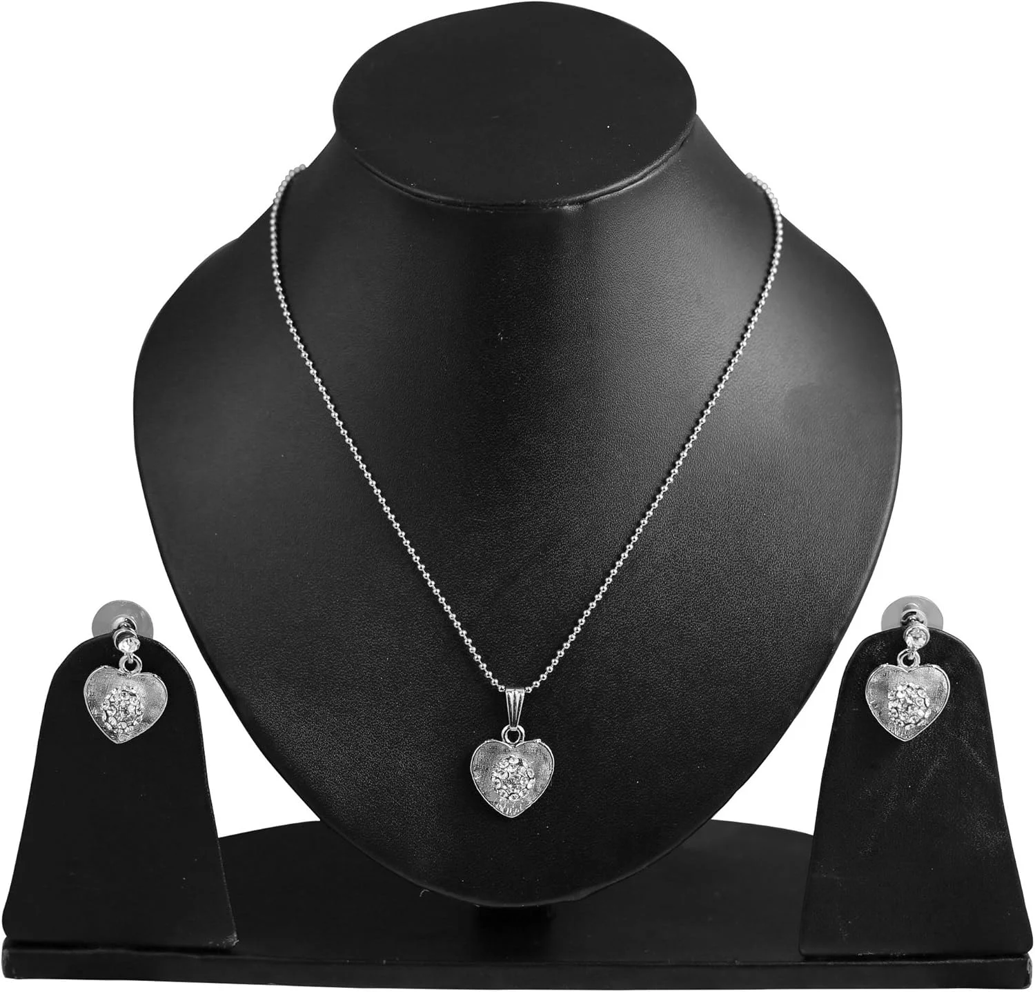 ست آویز و زنجیر قلب های جذاب تاچ استون برای زنان ست آویز و زنجیر قلب های جذاب تاچ استون برای زنان