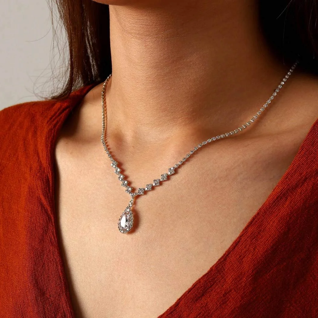 ست گوشواره و گردنبند کریستالی عروس SYOSI، ست جواهرات عروسی، گردنبند چوکر نگین دار، ست جواهرات لباس مجلسی زنانه و عروس ست گوشواره و گردنبند کریستالی عروس SYOSI، ست جواهرات عروسی، گردنبند چوکر نگین دار، ست جواهرات لباس مجلسی زنانه و عروس