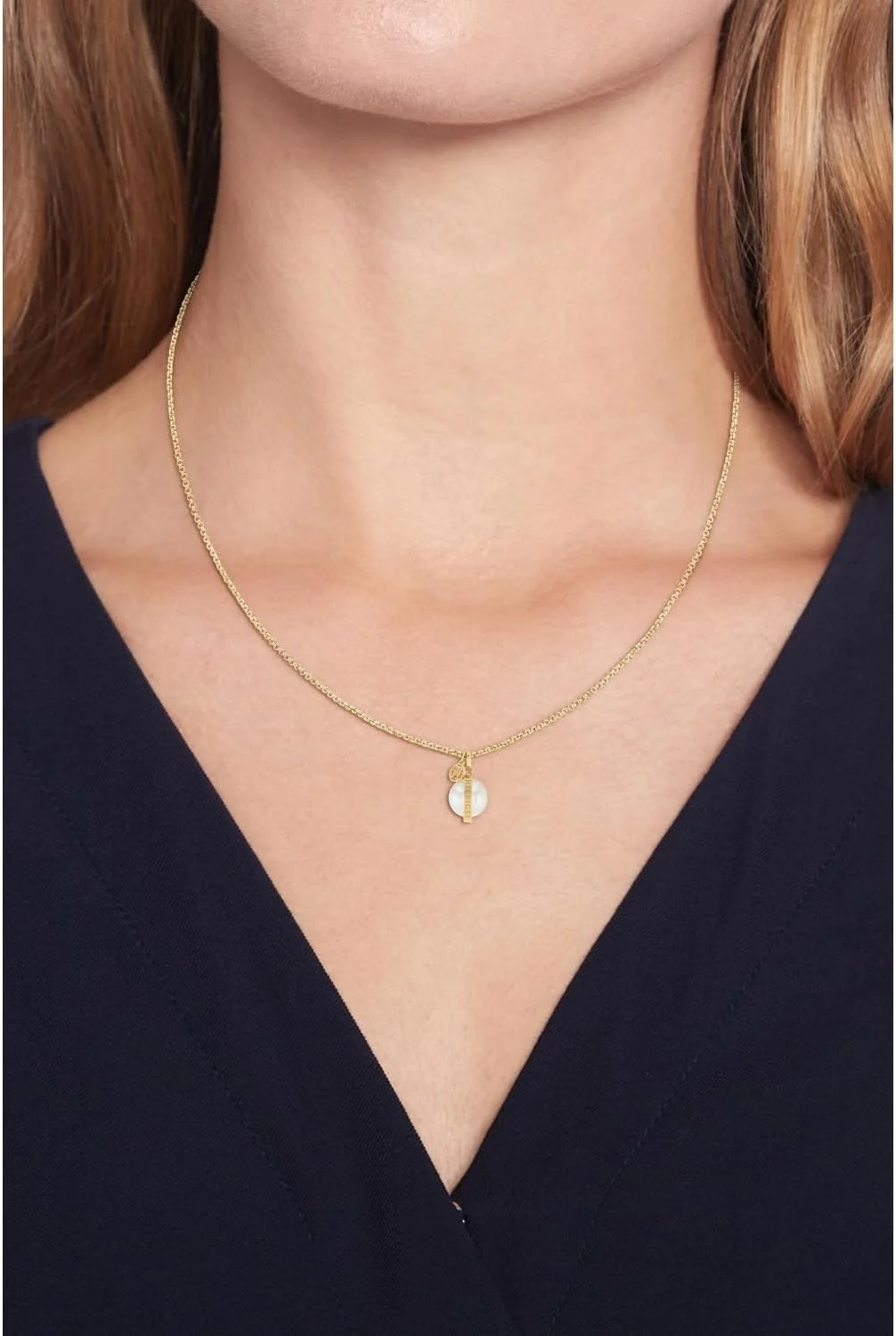 گردنبند زنانه تامی هیلفیگر مدل Orb/Pearl Family با روکش طلایی نازک و استیل و مرواریدهای سفید - 2780762