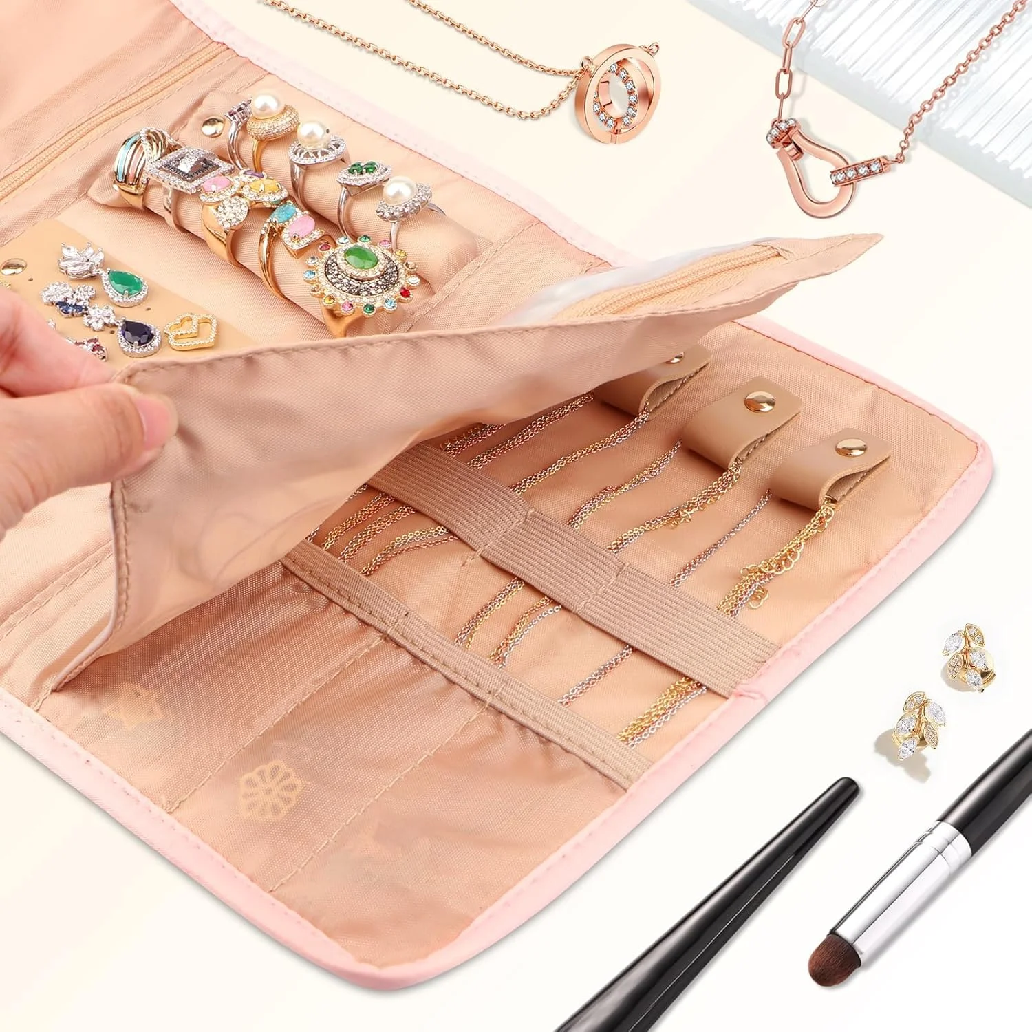 کیف جواهرات مسافرتی خزنه، کیف تاشو برای سفر - مناسب انگشتر، گردنبند، دستبند، گوشواره، صورتی ملایم کیف جواهرات مسافرتی خزنه، کیف تاشو برای سفر - مناسب انگشتر، گردنبند، دستبند، گوشواره، صورتی ملایم