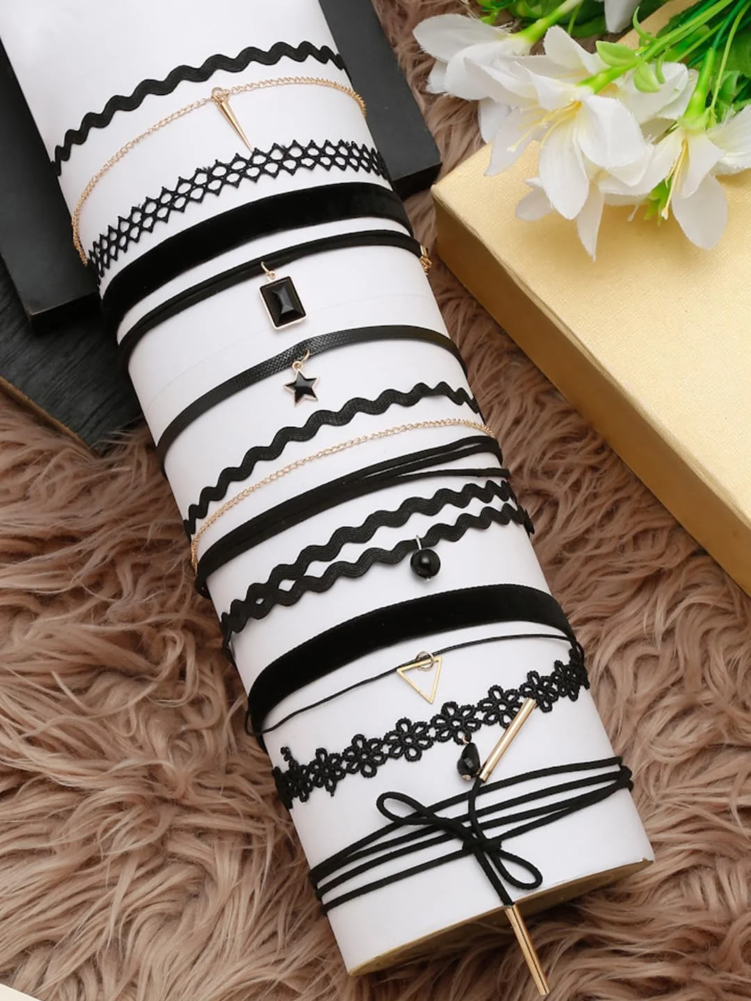 یوBella Jewellery ست 11 تایی گردنبند چوکر زنانه با الهام از سلبریتی ها (مشکی) (YBNK_50601)