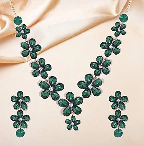 YouBella Jewellery ست گردنبند کریستالی روکش طلایی زنانه YouBella Jewellery ست گردنبند کریستالی روکش طلایی زنانه