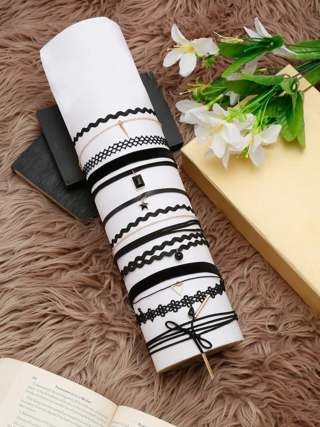 یوBella Jewellery ست 11 تایی گردنبند چوکر زنانه با الهام از سلبریتی ها (مشکی) (YBNK_50601)