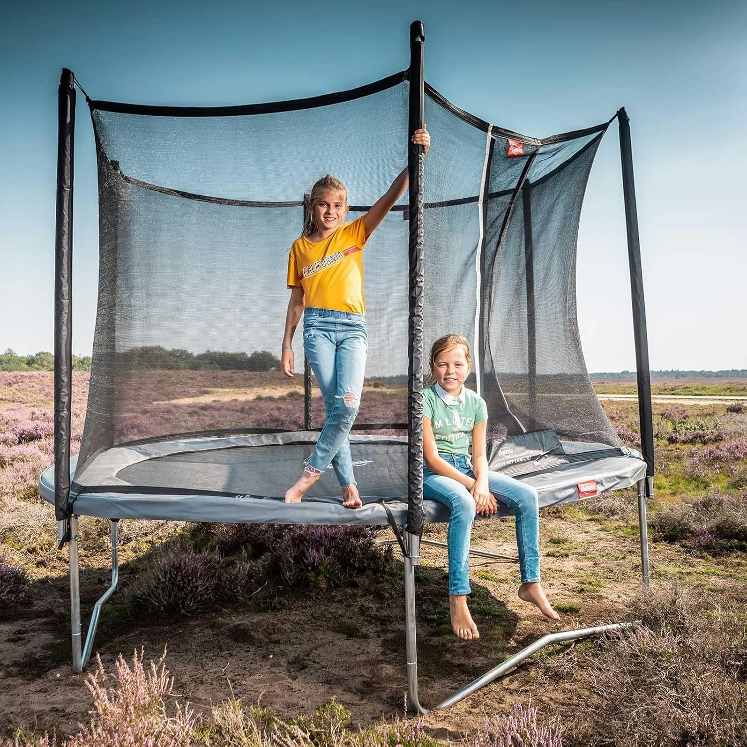 ترامپولین 200 خاکستری BERG Favorit با توری ایمنی Comfort برای کودکان و بزرگسالان، ترامپولین بادوام 200 سانتی متری فضای باز با قاب پایدار و ویژگی های ایمنی اضافی ترامپولین 200 خاکستری BERG Favorit با توری ایمنی Comfort برای کودکان و بزرگسالان، ترامپولین بادوام 200 سانتی متری فضای باز با قاب پایدار و ویژگی های ایمنی اضافی