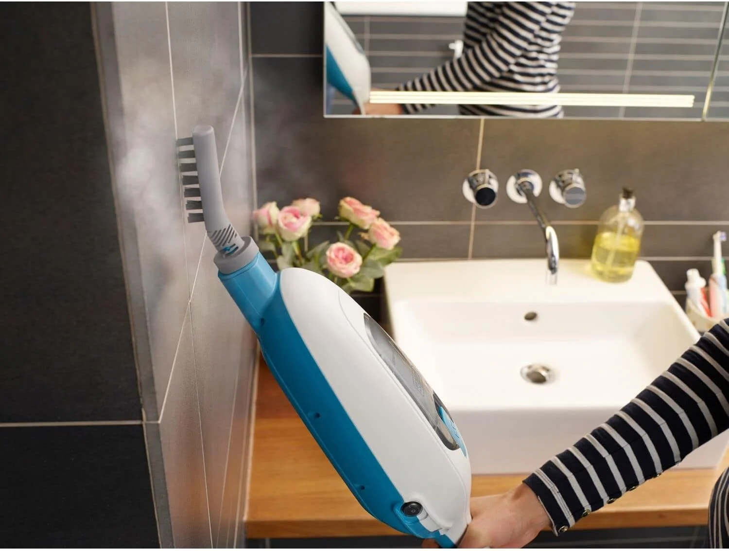 بخارشوی چند منظوره 10 در 1 بلک اند دکر مدل FSMH13E10-QS (1300 وات، تمیز کننده بخار برای نظافت بهداشتی، مجموعه لوازم جانبی بزرگ + بخارشوی دستی قابل جدا شدن، استفاده آسان) بخارشوی چند منظوره 10 در 1 بلک اند دکر مدل FSMH13E10-QS (1300 وات، تمیز کننده بخار برای نظافت بهداشتی، مجموعه لوازم جانبی بزرگ + بخارشوی دستی قابل جدا شدن، استفاده آسان)