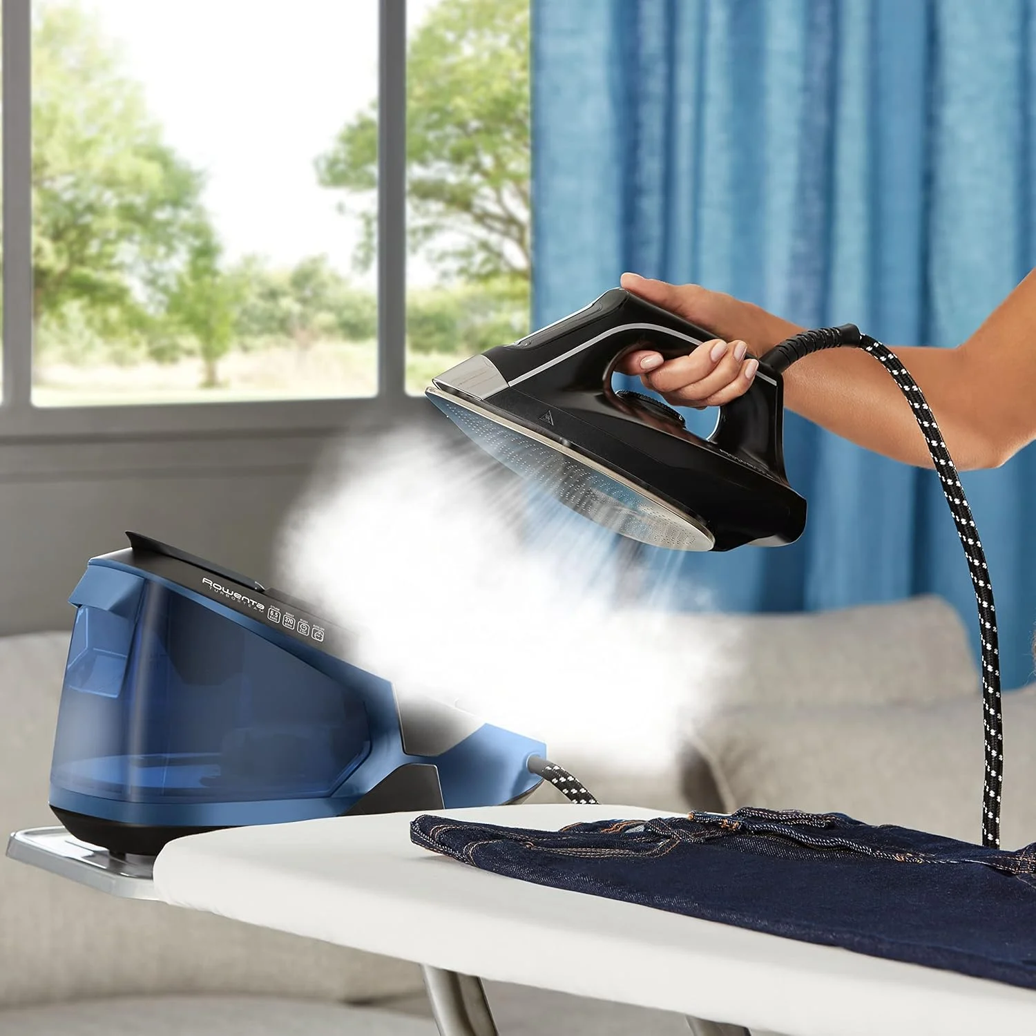 اتو بخار پرفشار روونتا Powersteam VR8315، 6.2 بار، بخار لحظه ای 340 گرم در دقیقه، بخار مداوم 120 گرم در دقیقه، کفی MicroSteam با مخزن 1.7 لیتری و حالت Eco، مناسب برای همه پارچه ها اتو بخار پرفشار روونتا Powersteam VR8315، 6.2 بار، بخار لحظه ای 340 گرم در دقیقه، بخار مداوم 120 گرم در دقیقه، کفی MicroSteam با مخزن 1.7 لیتری و حالت Eco، مناسب برای همه پارچه ها