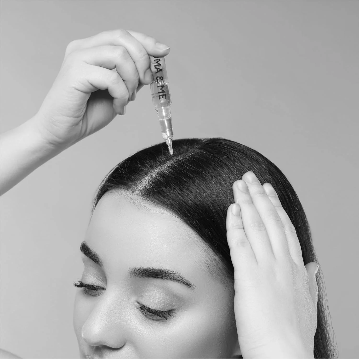 سرم 3 در 1 OMA & ME برای جلوگیری از ریزش مو و کمک به رشد مو - کمک به رشد و کاهش ریزش مو - 12 ویال 6 میلی لیتری (دوره درمان 1 ماهه) سرم 3 در 1 OMA & ME برای جلوگیری از ریزش مو و کمک به رشد مو - کمک به رشد و کاهش ریزش مو - 12 ویال 6 میلی لیتری (دوره درمان 1 ماهه)