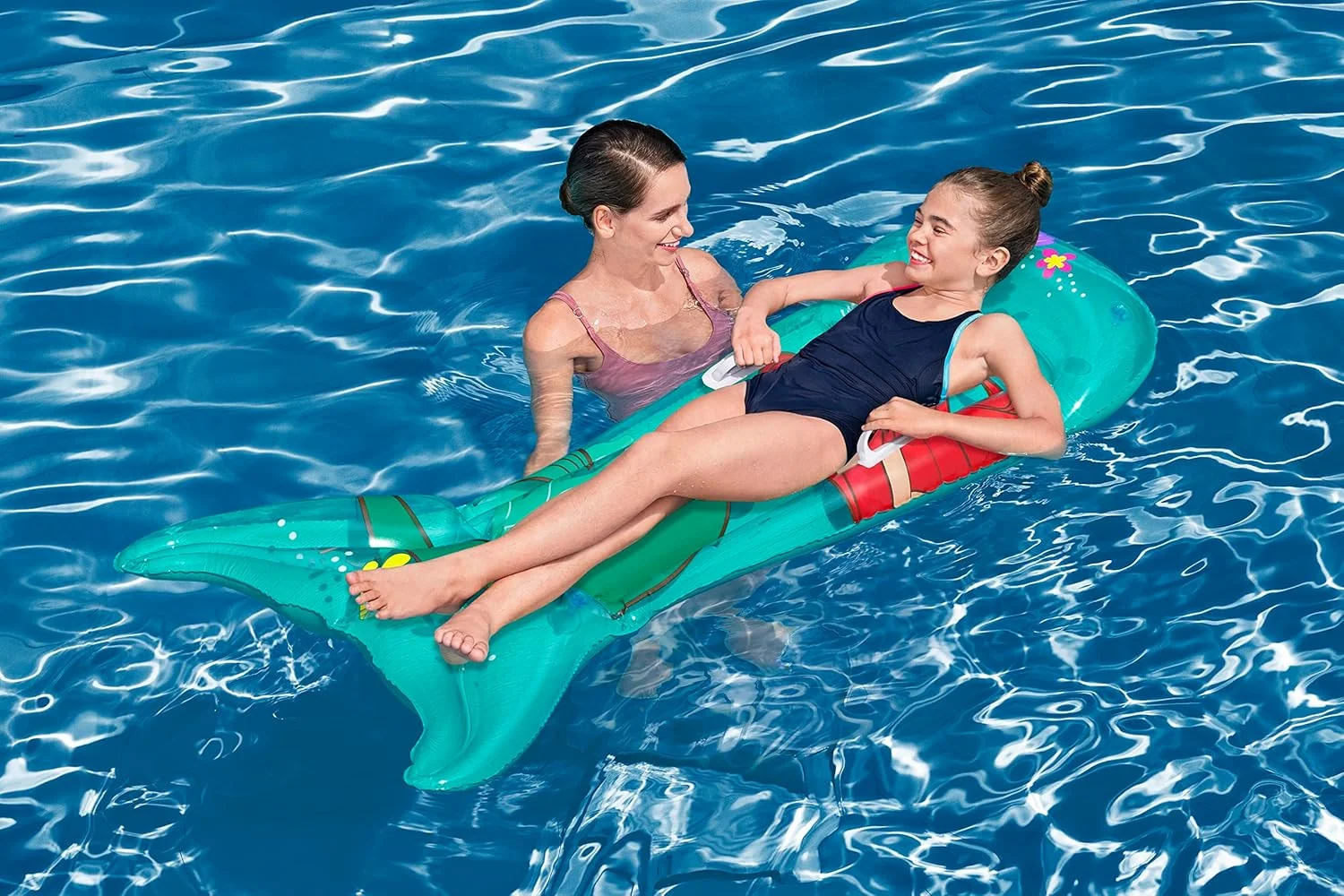 تخت شناور و استراحتگاه بادی فشن بست وی تخت شناور و استراحتگاه بادی فشن بست وی