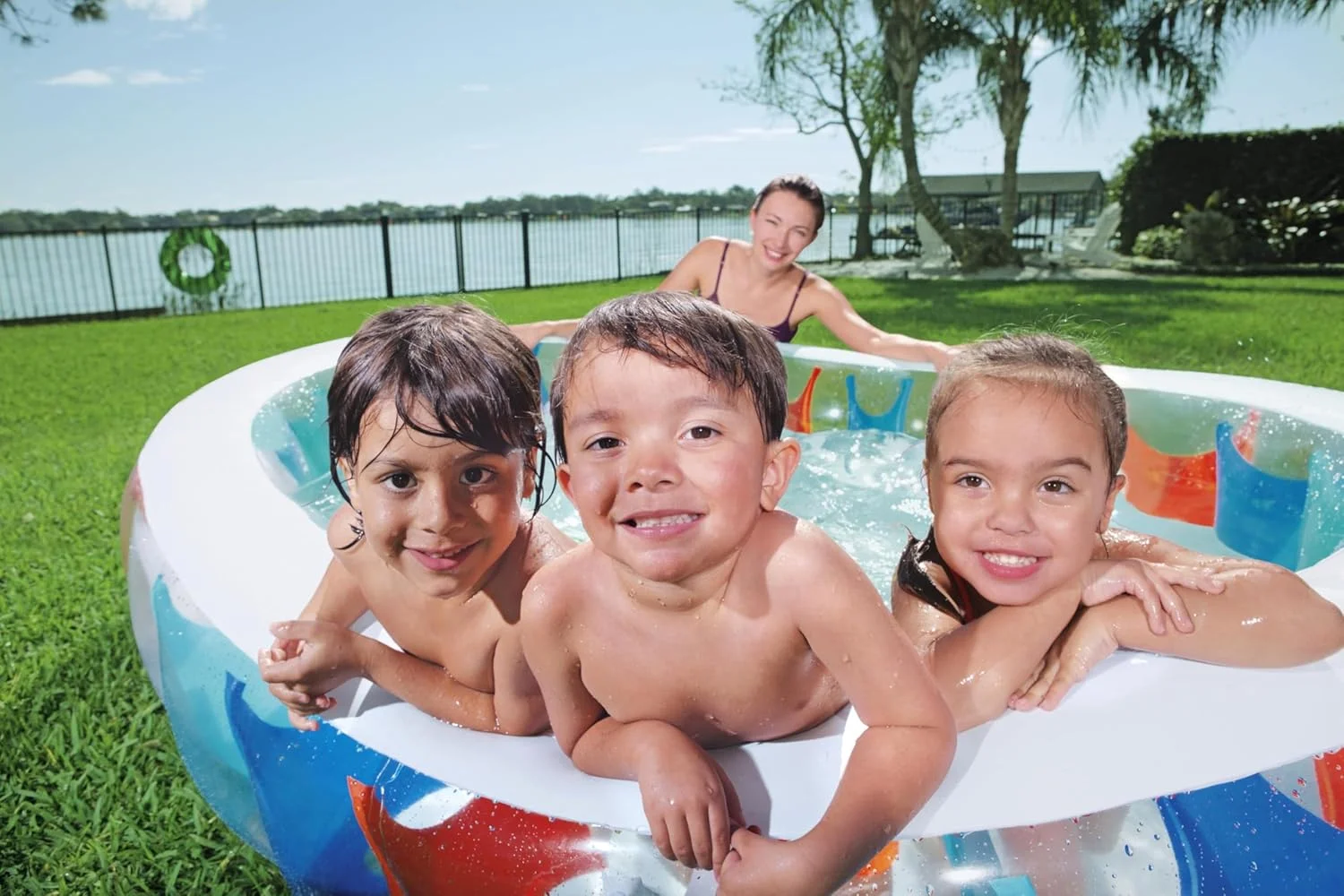 استخر بادی بیضی شکل بست وی استخر بادی بیضی شکل بست وی