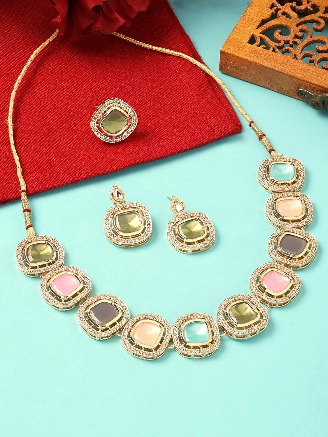 زیوری پرلز، ست گردنبند چوکر، گوشواره و انگشتر زنانه با الماس اتریشی رنگی و سنگ های مصنوعی - مدل ZPFK16741