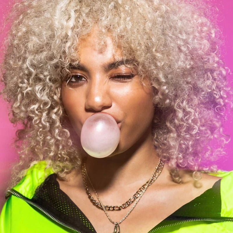 کیت روشن کننده مو آرکتیک فاکس Bleach Please، کرم بلیچ، دولوپر ولوم 35 و دستکش های بدون لاتکس غنی شده با آکای، کاکائو، روغن آفتابگردان و پاپایا! وگان و بدون تست حیوانی کیت روشن کننده مو آرکتیک فاکس Bleach Please، کرم بلیچ، دولوپر ولوم 35 و دستکش های بدون لاتکس غنی شده با آکای، کاکائو، روغن آفتابگردان و پاپایا! وگان و بدون تست حیوانی