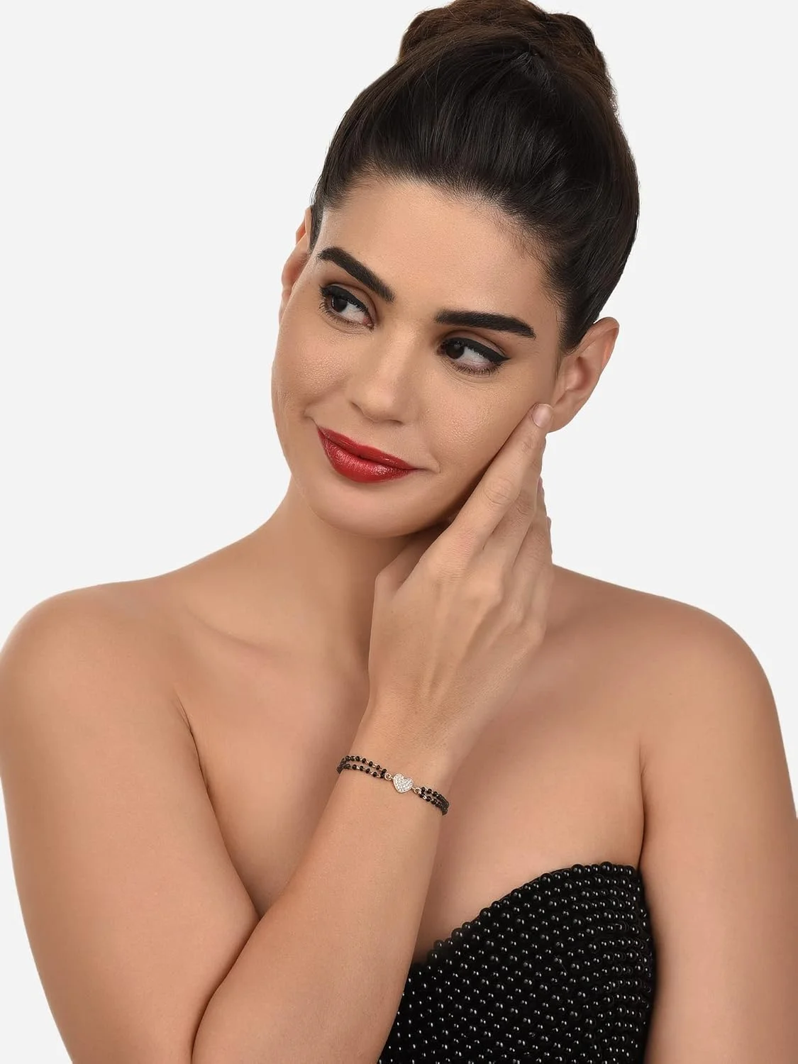 دستبند منگل سوترا زنانه طرح قلب با روکش رزگلد و نگین های زیرکونیا - ZPFK12637 از Zaveri Pearls دستبند منگل سوترا زنانه طرح قلب با روکش رزگلد و نگین های زیرکونیا - ZPFK12637 از Zaveri Pearls