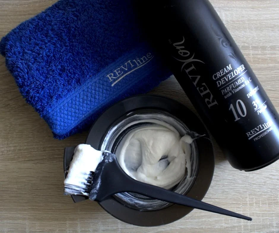 پودر دکلره مو رولاین، حرفه ای، بدون گرد و غبار، با قابلیت روشن کنندگی بالا +9، 500 گرم پودر دکلره مو رولاین، حرفه ای، بدون گرد و غبار، با قابلیت روشن کنندگی بالا +9، 500 گرم