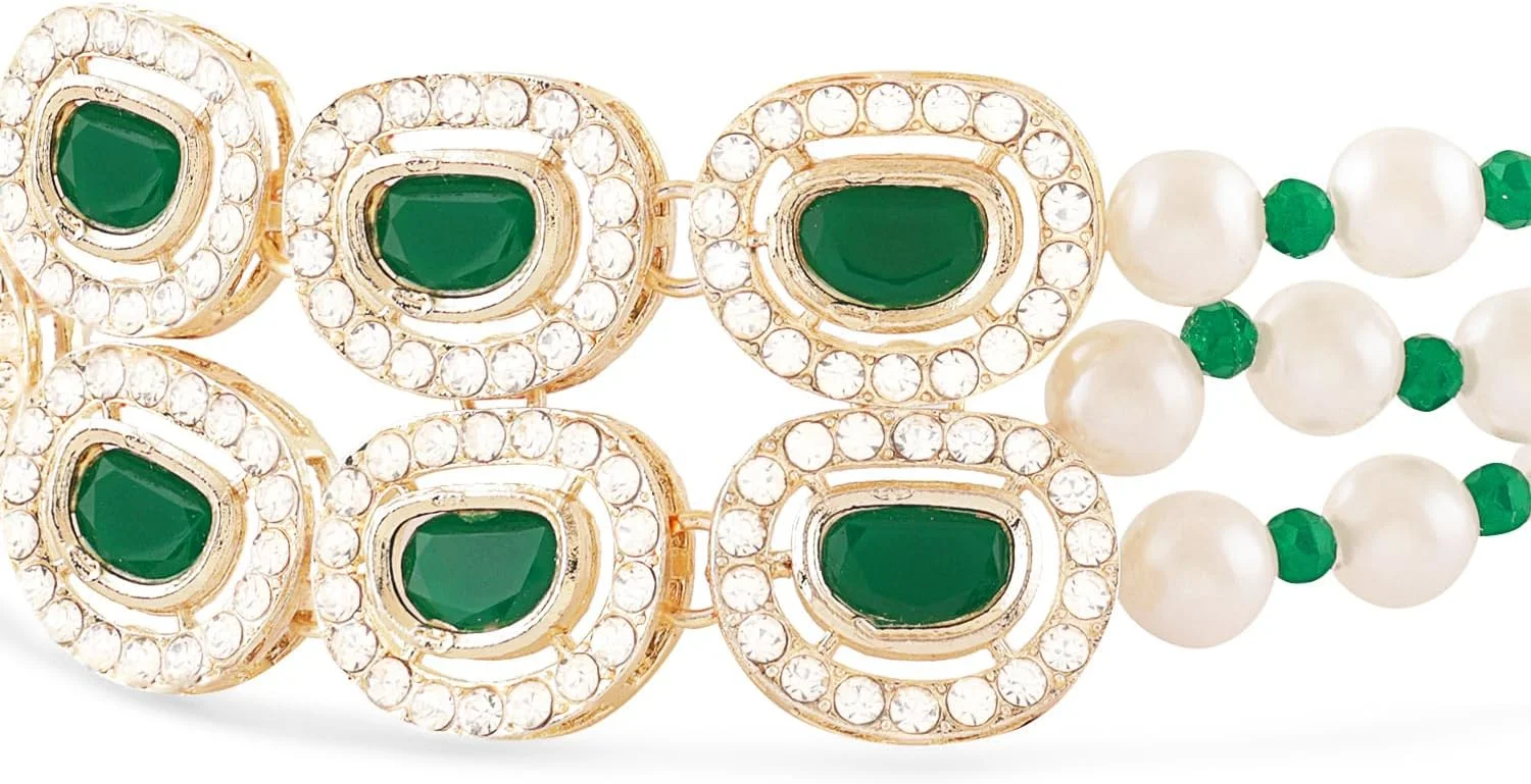 ZAVERI PEARLS گردنبند چوکر نگین دار سبز و الماس اتریشی درخشان به همراه گوشواره زنانه - ZPFK17343 ZAVERI PEARLS گردنبند چوکر نگین دار سبز و الماس اتریشی درخشان به همراه گوشواره زنانه - ZPFK17343