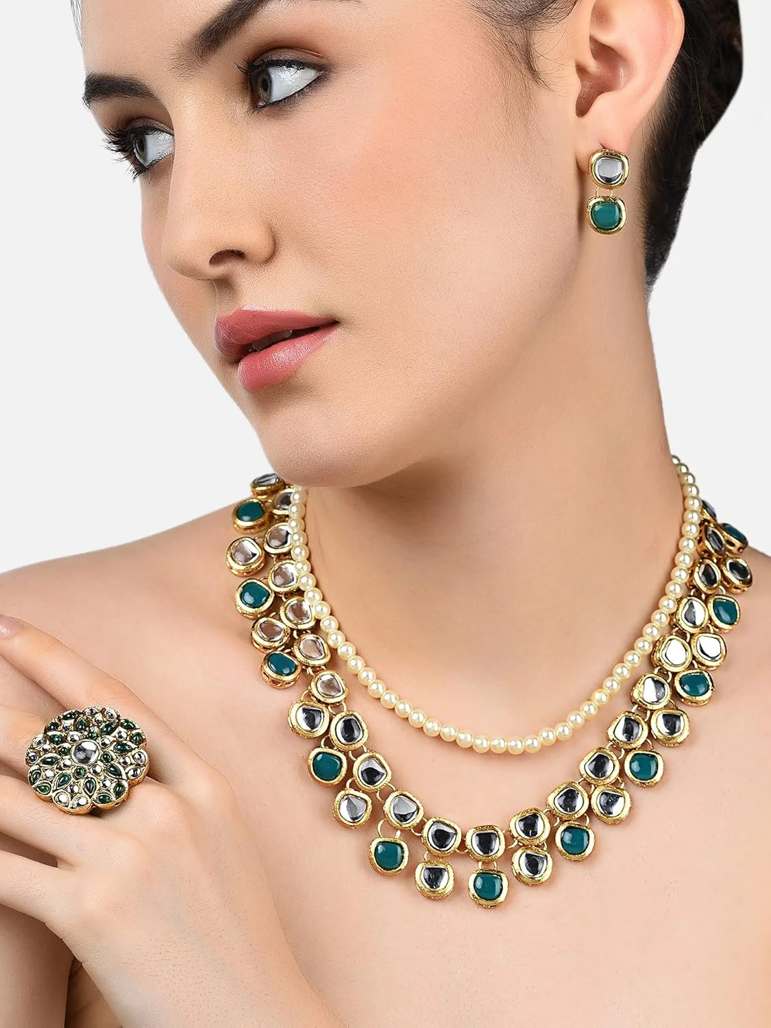 زیوری پرلز، ست گردنبند، گوشواره و انگشتر چند لایه سبز رنگ Kundan مناسب بانوان - ZPFK10778 زیوری پرلز، ست گردنبند، گوشواره و انگشتر چند لایه سبز رنگ Kundan مناسب بانوان - ZPFK10778