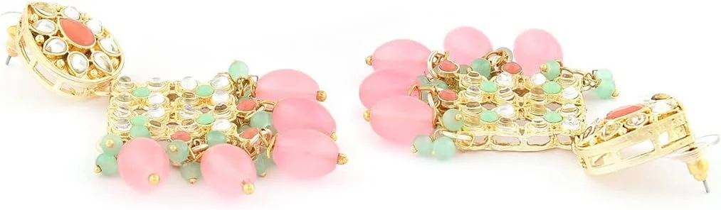 زیوری پرلز، ست گردنبند چوکر، گوشواره و انگشتر زنانه با سنگ ها و مهره های صورتی و سبز و طرح گل کندان - ZPFK14718 زیوری پرلز، ست گردنبند چوکر، گوشواره و انگشتر زنانه با سنگ ها و مهره های صورتی و سبز و طرح گل کندان - ZPFK14718