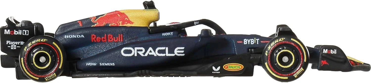 ماشین مسابقه ای کلکسیونی هات ویلز فرمول 1، مقیاس 1:64، بدنه فلزی، لاستیک های Real Riders (مدل ها ممکن است متفاوت باشند) JBM12