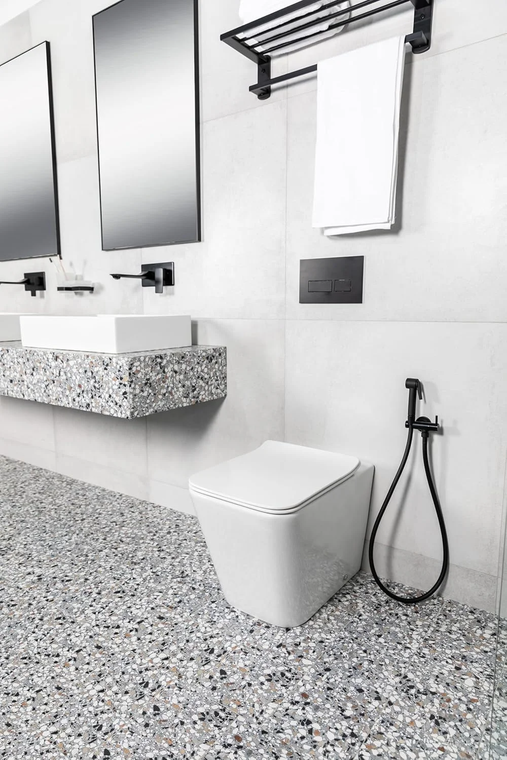 توالت فرنگی دیواری BAGNODESIGN مدل Zephyr، سفید