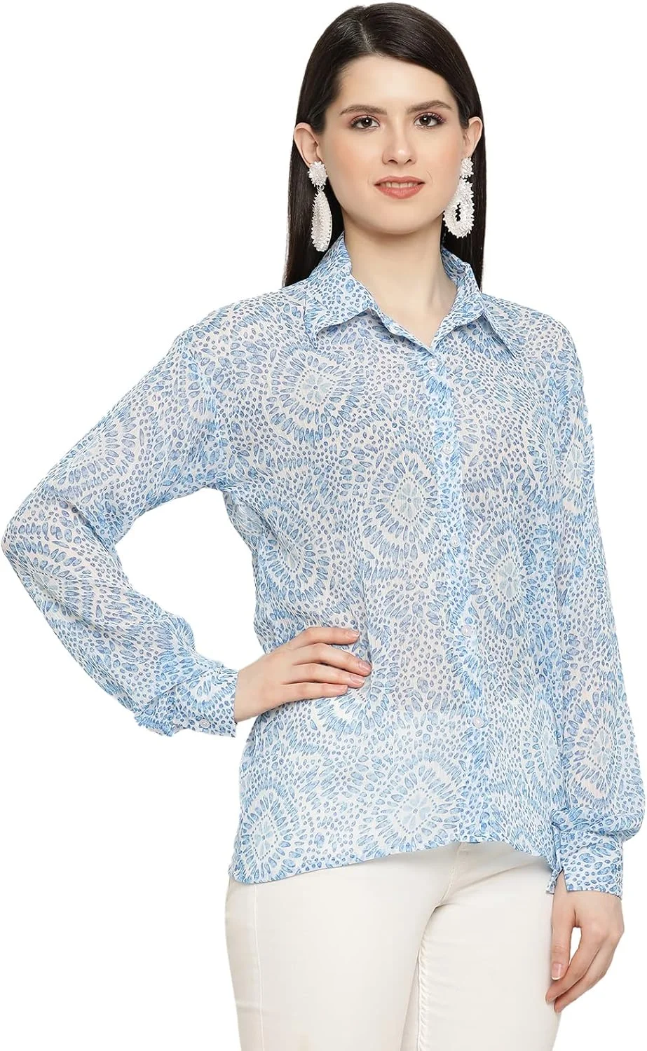 شمیز زنانه شیفون مشکی طرح‌دار، آستین بلند، یقه دکمه‌دار